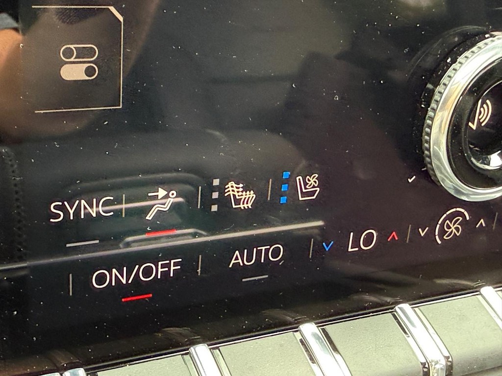 GMC Yukon Vehicle Image 20