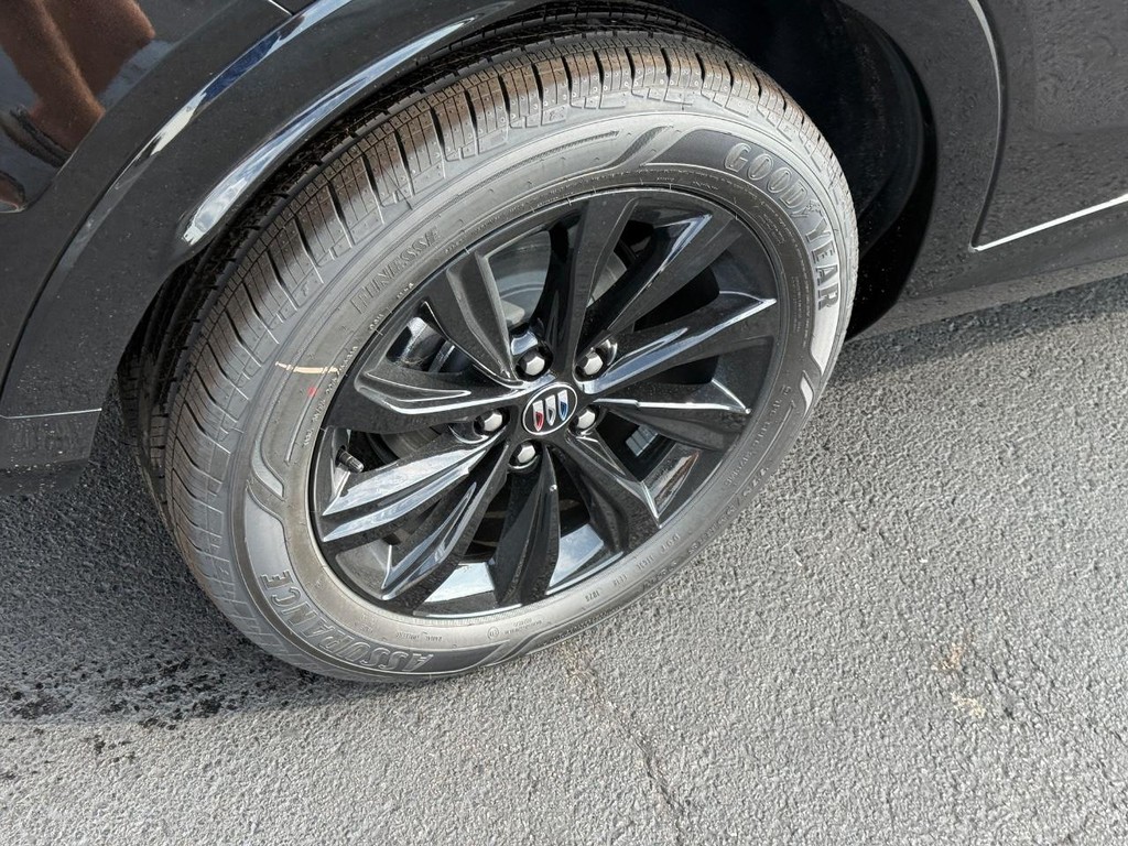 Buick Envista Vehicle Image 04