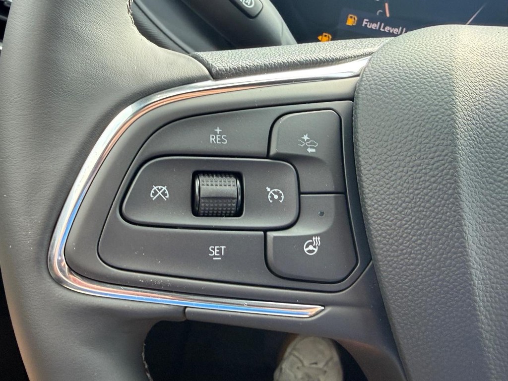 Buick Envista Vehicle Image 12