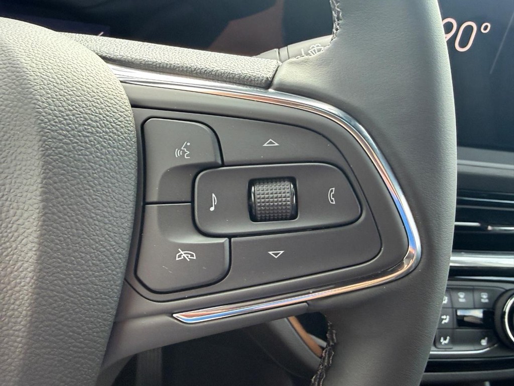 Buick Envista Vehicle Image 13