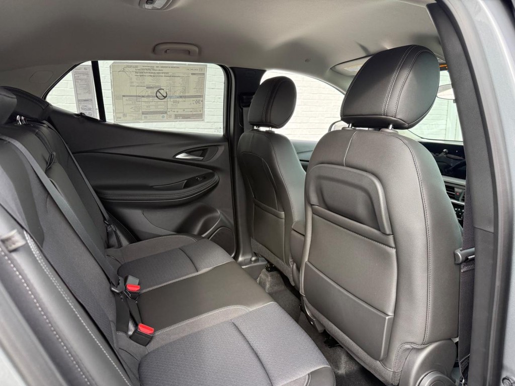 Buick Encore GX Vehicle Image 05