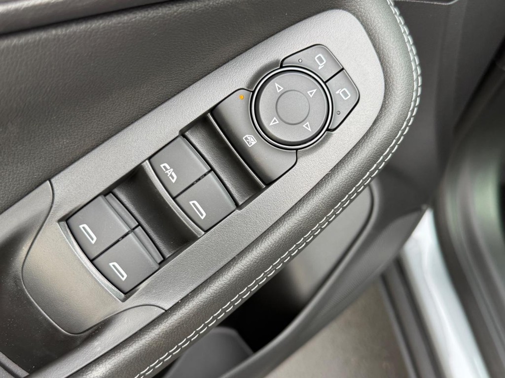 Buick Encore GX Vehicle Image 10