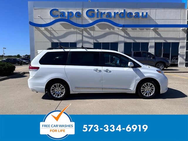 2013 Toyota Sienna 5dr Van V6 FWD (Natl) at Cape Girardeau Honda in Cape Girardeau MO