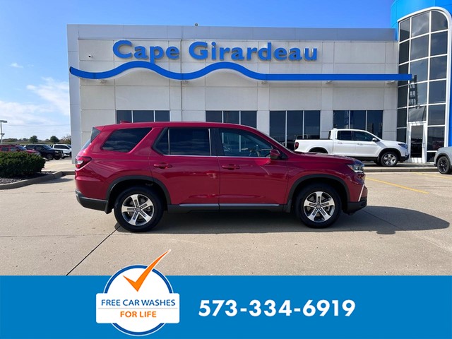 2024 Honda Pilot EX-L 8 Passenger at Cape Girardeau Honda in Cape Girardeau MO