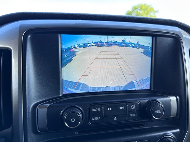 Chevrolet Silverado 1500 Vehicle Full-screen Gallery Image 19