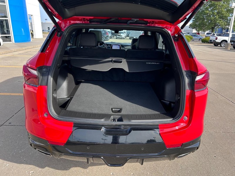 Chevrolet Blazer Vehicle Full-screen Gallery Image 04