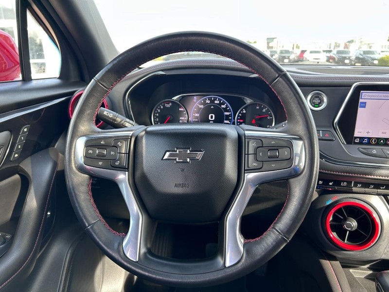 Chevrolet Blazer Vehicle Full-screen Gallery Image 12