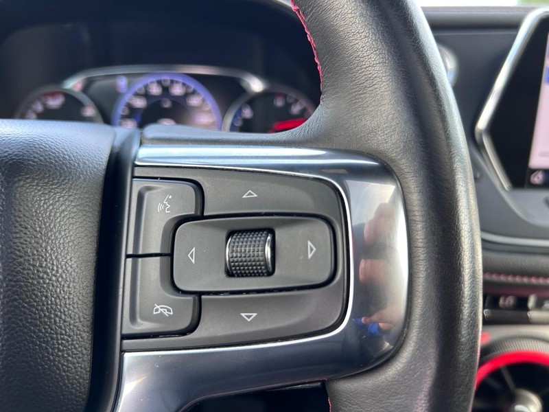 Chevrolet Blazer Vehicle Full-screen Gallery Image 14