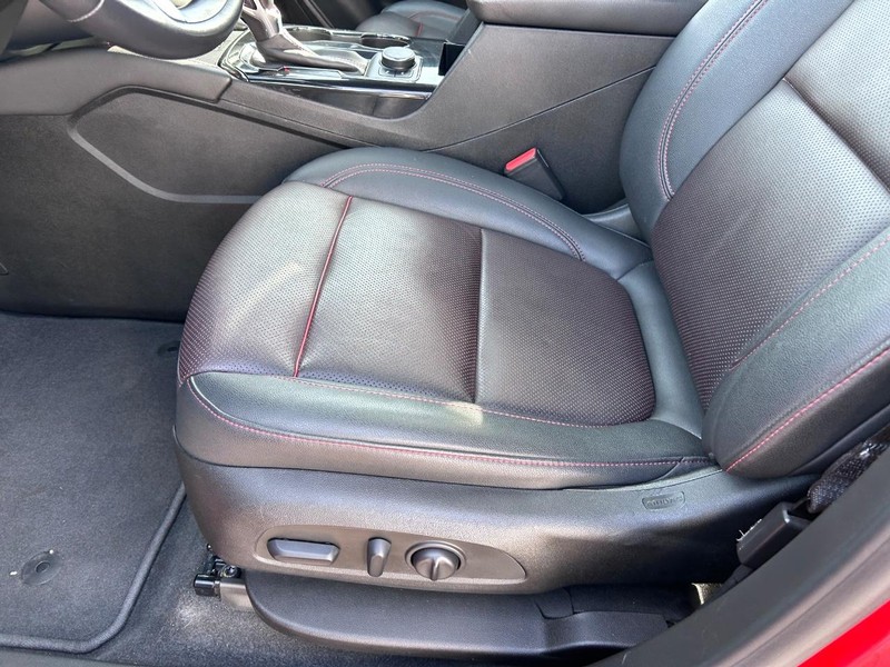 Chevrolet Blazer Vehicle Full-screen Gallery Image 21