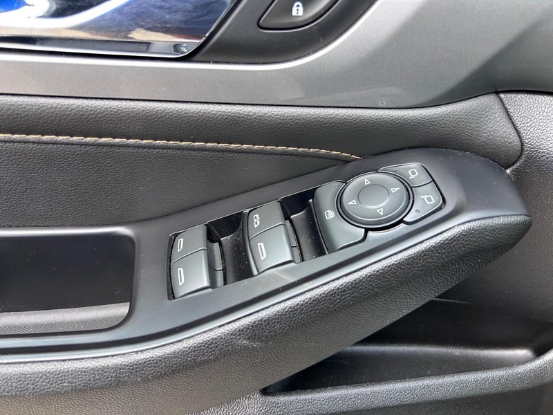 Chevrolet Traverse Vehicle Full-screen Gallery Image 19