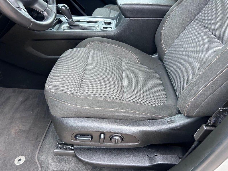 Chevrolet Traverse Vehicle Full-screen Gallery Image 20