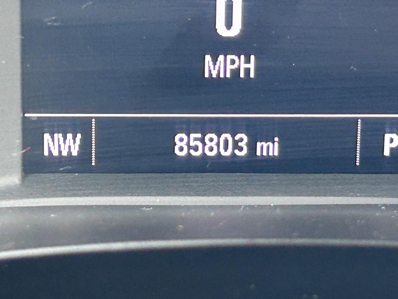 Chevrolet Traverse Vehicle Full-screen Gallery Image 21