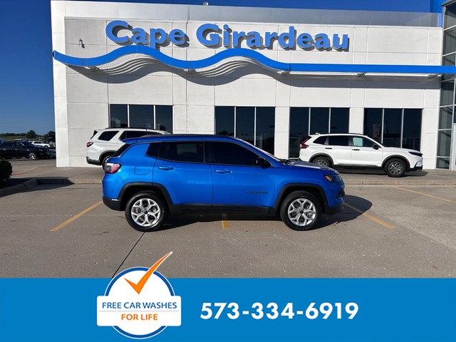 Cape Girardeau MO 2025 Jeep Compass more details - jeep compass