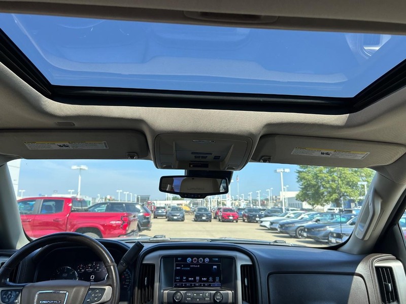 GMC Sierra 1500 Vehicle Full-screen Gallery Image 09