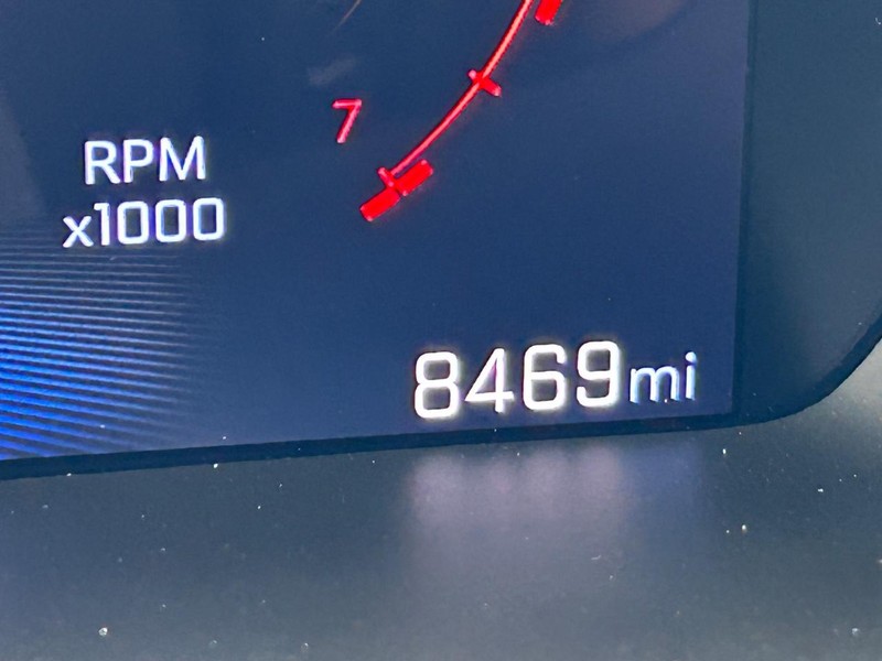 Chevrolet Colorado Vehicle Full-screen Gallery Image 19