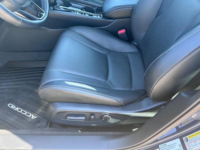 Honda Accord Hybrid Vehicle Full-screen Gallery Image 20