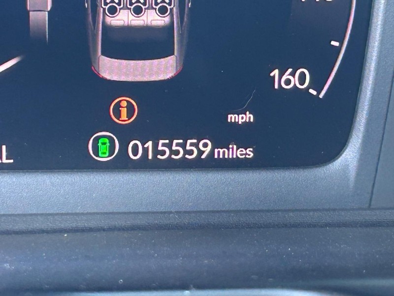 Honda Accord Hybrid Vehicle Full-screen Gallery Image 21