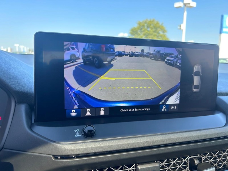 Honda Accord Hybrid Vehicle Full-screen Gallery Image 22