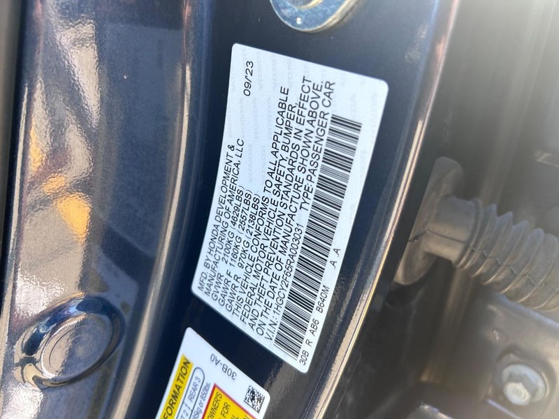 Honda Accord Hybrid Vehicle Full-screen Gallery Image 23