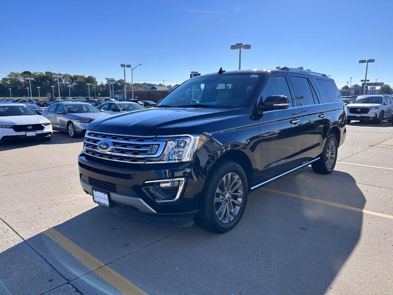 Ford Expedition Max Vehicle Full-screen Gallery Image 07