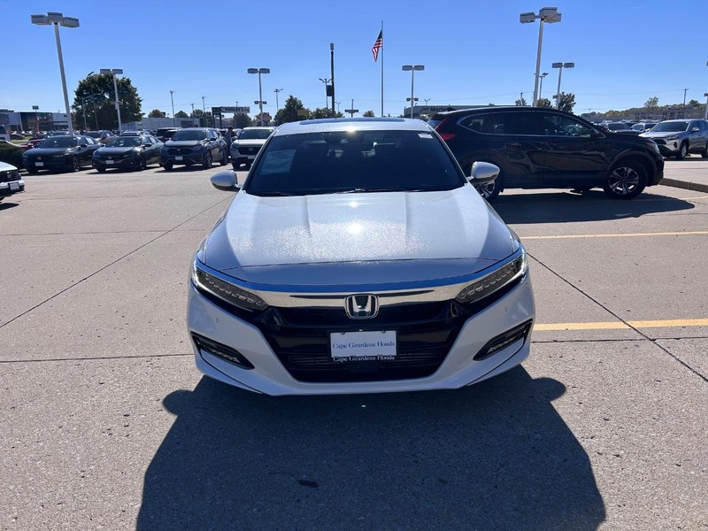 Honda Accord Sedan Vehicle Full-screen Gallery Image 07