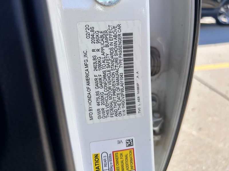 Honda Accord Sedan Vehicle Full-screen Gallery Image 24