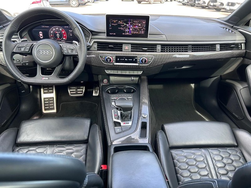 Audi RS 5 Sportback Vehicle Full-screen Gallery Image 12