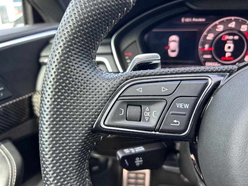 Audi RS 5 Sportback Vehicle Full-screen Gallery Image 14