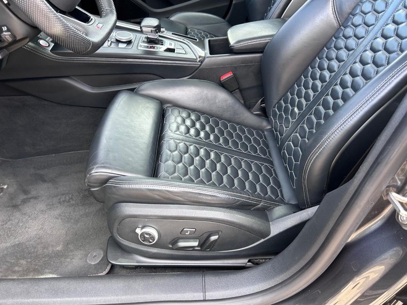 Audi RS 5 Sportback Vehicle Full-screen Gallery Image 22