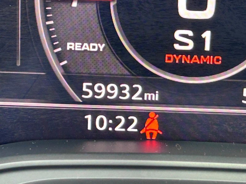 Audi RS 5 Sportback Vehicle Full-screen Gallery Image 23