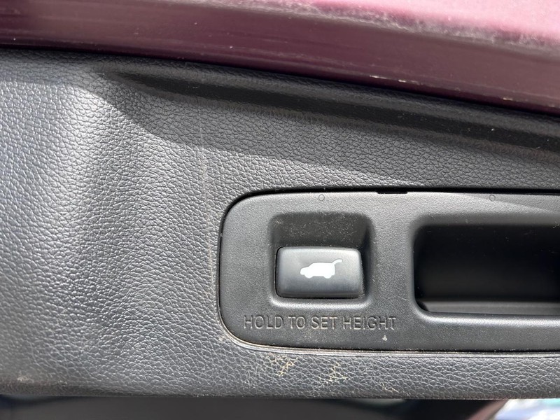 Honda CR-V Vehicle Full-screen Gallery Image 05