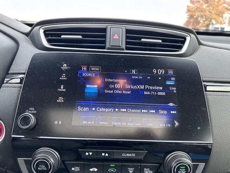 Honda CR-V Vehicle Full-screen Gallery Image 16