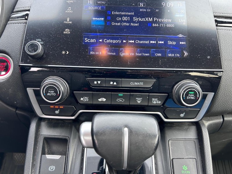 Honda CR-V Vehicle Full-screen Gallery Image 17