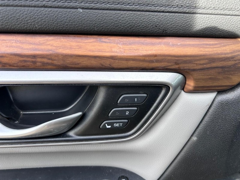 Honda CR-V Vehicle Full-screen Gallery Image 21