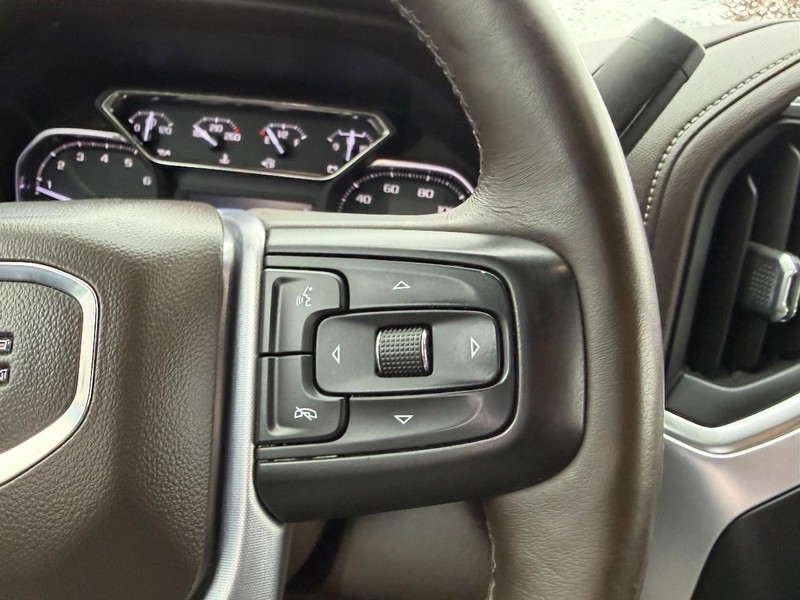 GMC Sierra 1500 Vehicle Full-screen Gallery Image 12