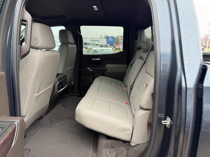 GMC Sierra 1500 Vehicle Full-screen Gallery Image 07