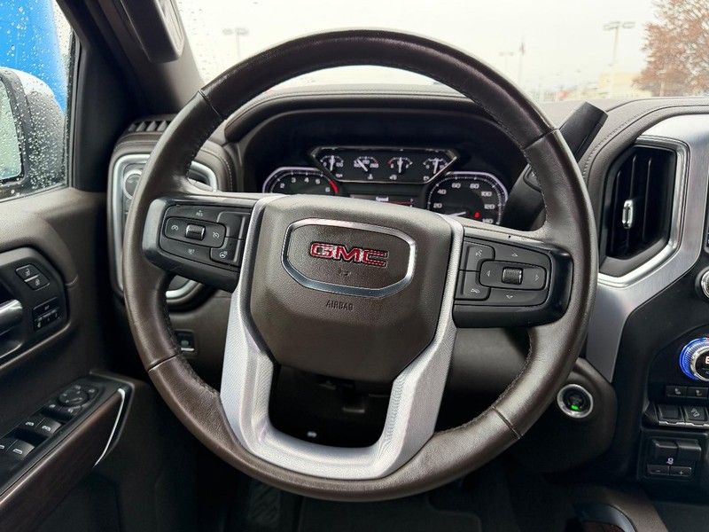 GMC Sierra 1500 Vehicle Full-screen Gallery Image 09
