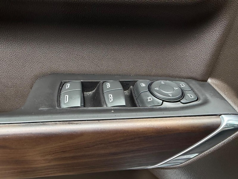 GMC Sierra 1500 Vehicle Full-screen Gallery Image 15