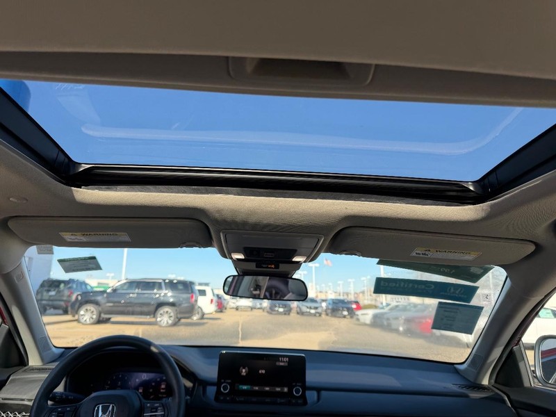 Honda Accord Sedan Vehicle Full-screen Gallery Image 09