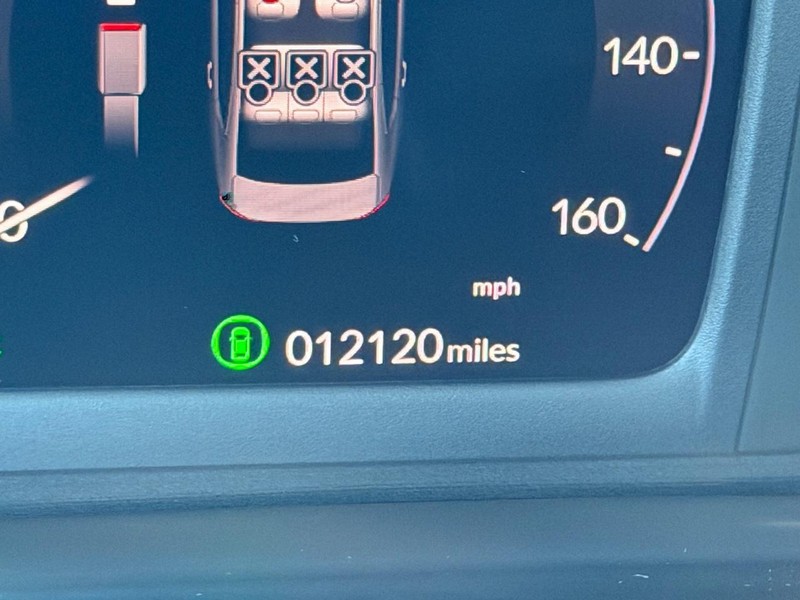 Honda Accord Sedan Vehicle Full-screen Gallery Image 20