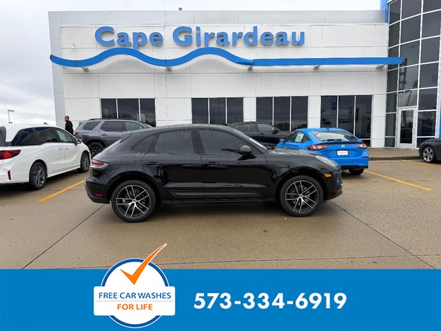 Cape Girardeau MO 2023 Porsche Macan more details - porsche macan