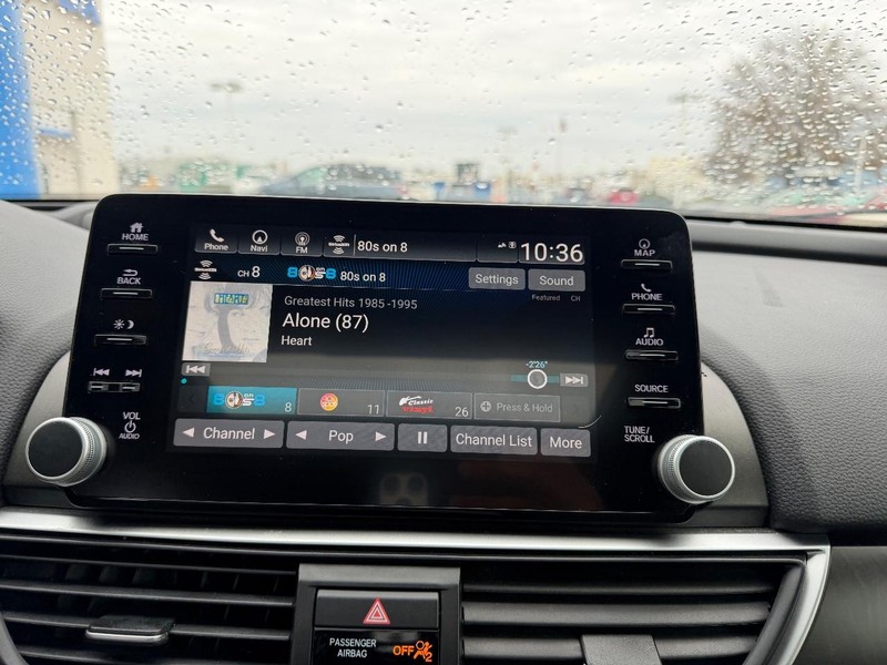 Honda Accord Hybrid Vehicle Full-screen Gallery Image 14