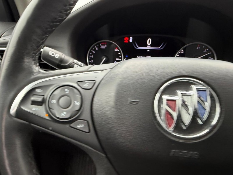 Buick Enclave Vehicle Full-screen Gallery Image 15