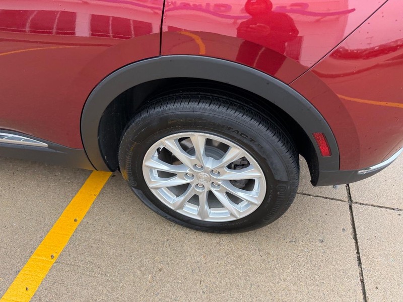 Buick Envision Vehicle Full-screen Gallery Image 05