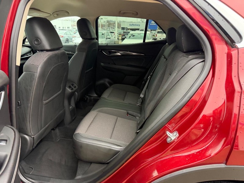 Buick Envision Vehicle Full-screen Gallery Image 08