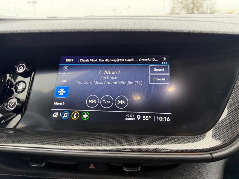 Buick Envision Vehicle Full-screen Gallery Image 13