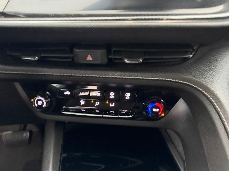 Buick Envision Vehicle Full-screen Gallery Image 14