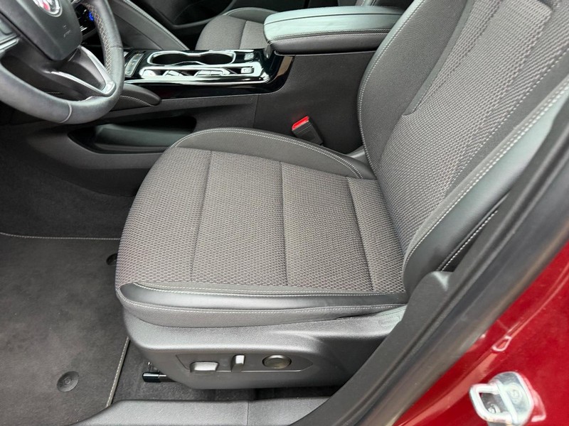 Buick Envision Vehicle Full-screen Gallery Image 18