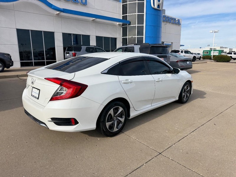 Honda Civic Sedan Vehicle Full-screen Gallery Image 02