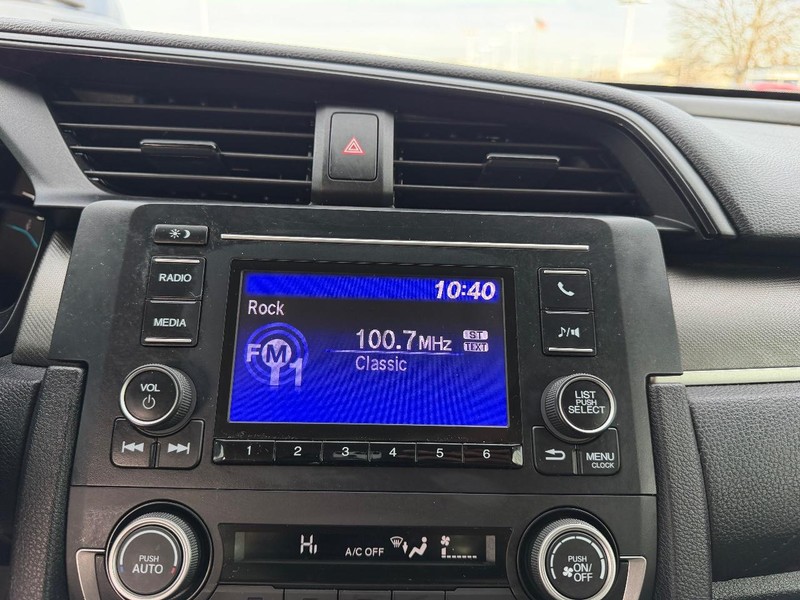 Honda Civic Sedan Vehicle Full-screen Gallery Image 13